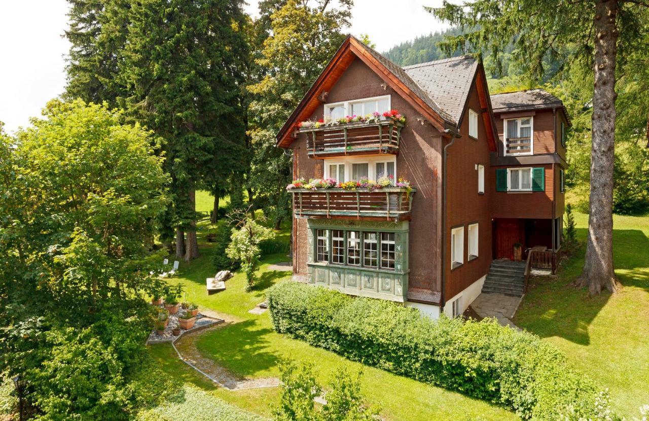 Hirschen Guesthouse - Village Hotel Wildhaus Exterior photo